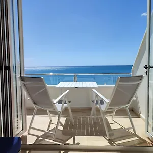 https://apartamento-primera-linea-roca-chica.hotelsinnerja.org